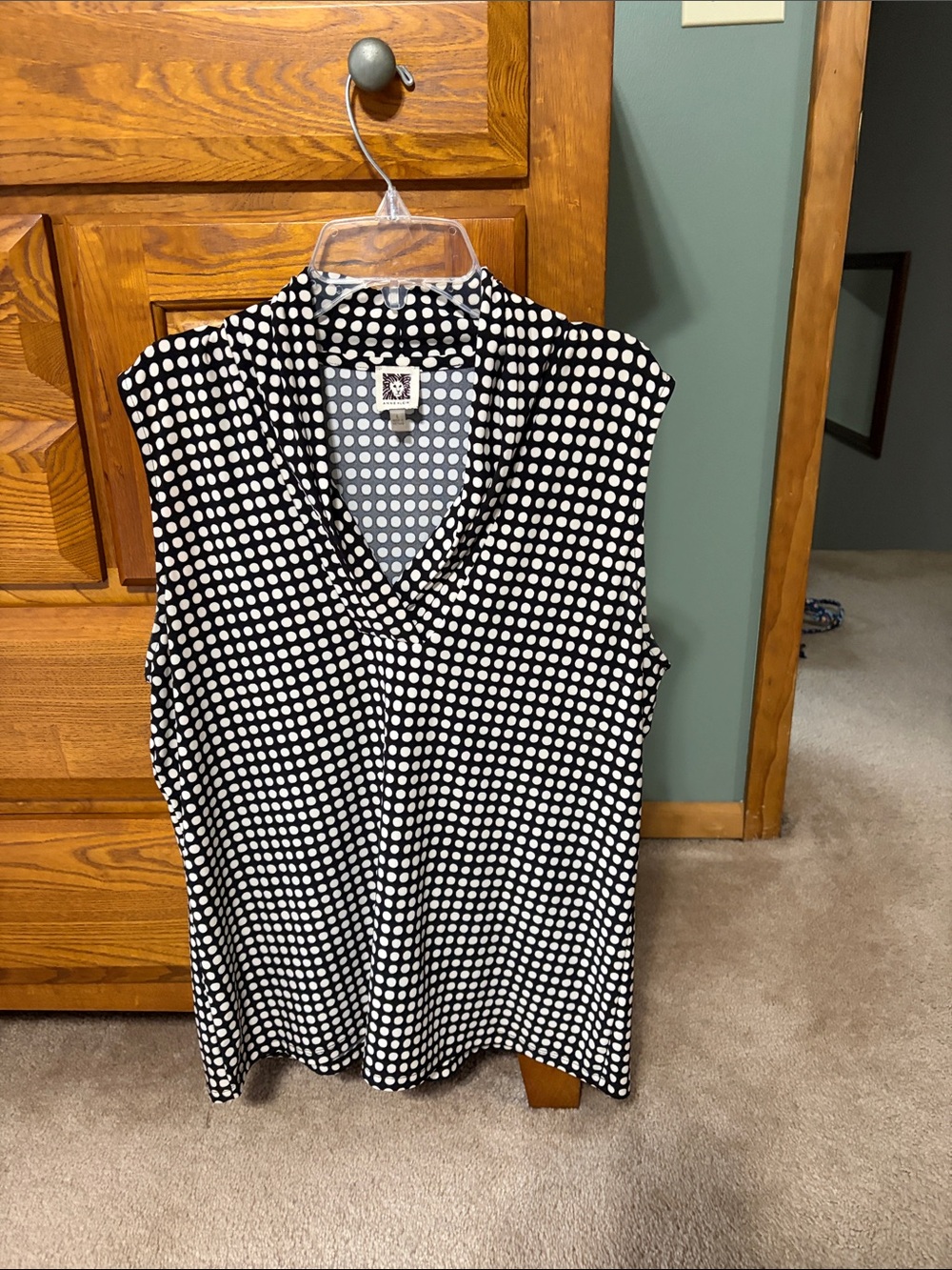 Anne Klein Black and White Polka Dot Sleeveless V-Neck Top